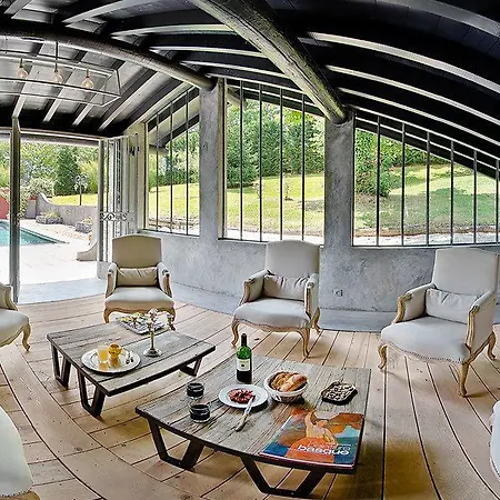 Chambres D'hotes Antzika B&B