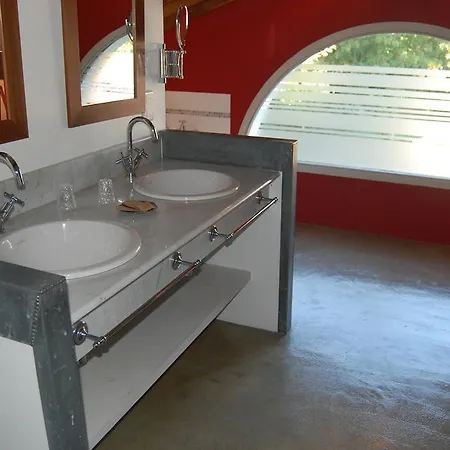 Chambres D'hotes Antzika Bed & Breakfast